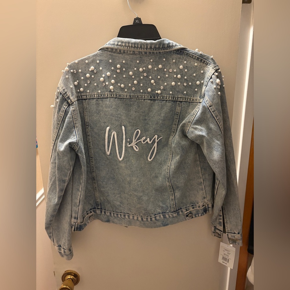 DB Studio Pearl Embellished “Wifey” Denim Jacket – Size S – New With Tags